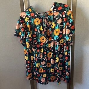 FINAL MARKDOWN Chic Soul Multicolor Floral top 2x